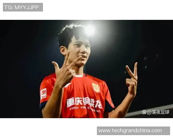 脑瘫小孩逆袭成足球明星的励志故事与奋斗精神